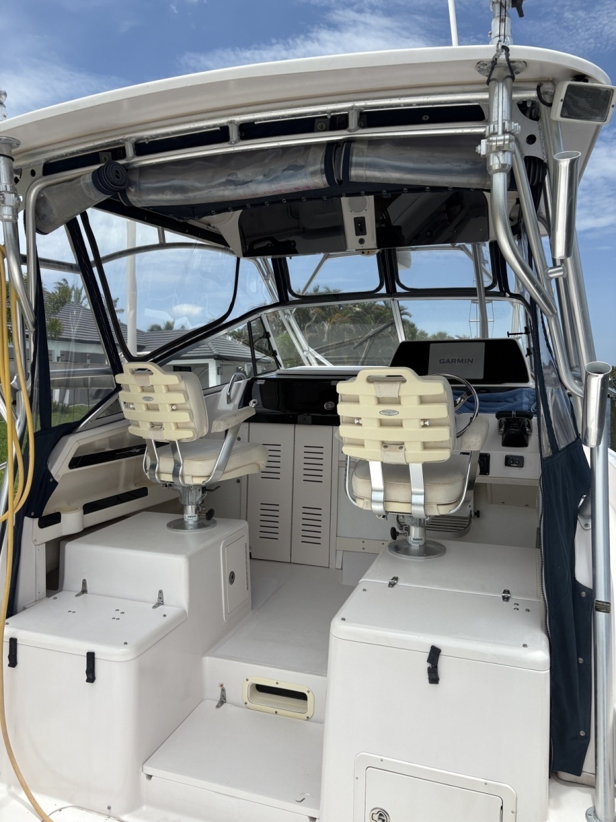 30ft Grady White Yacht For Sale