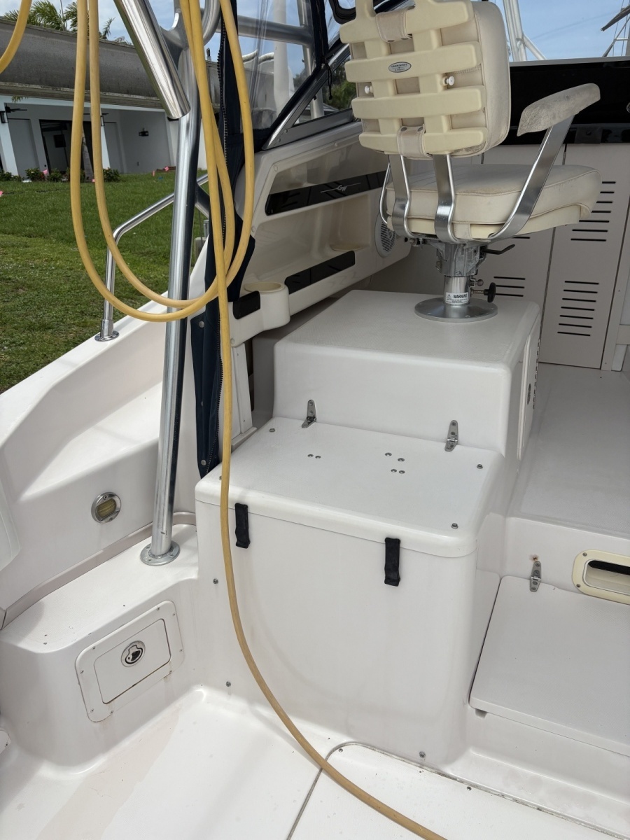 30ft Grady White Yacht For Sale