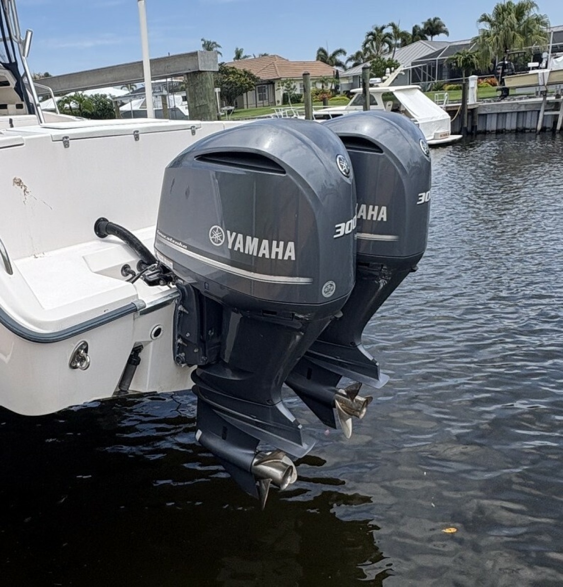 30ft Grady White Yacht For Sale