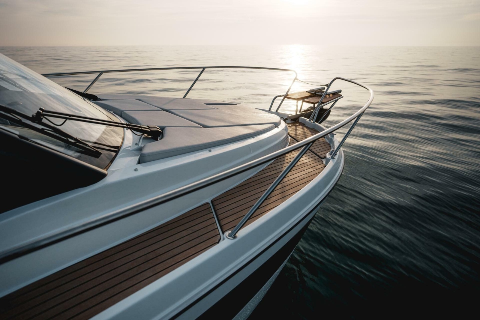 2027 Beneteau Antares 9