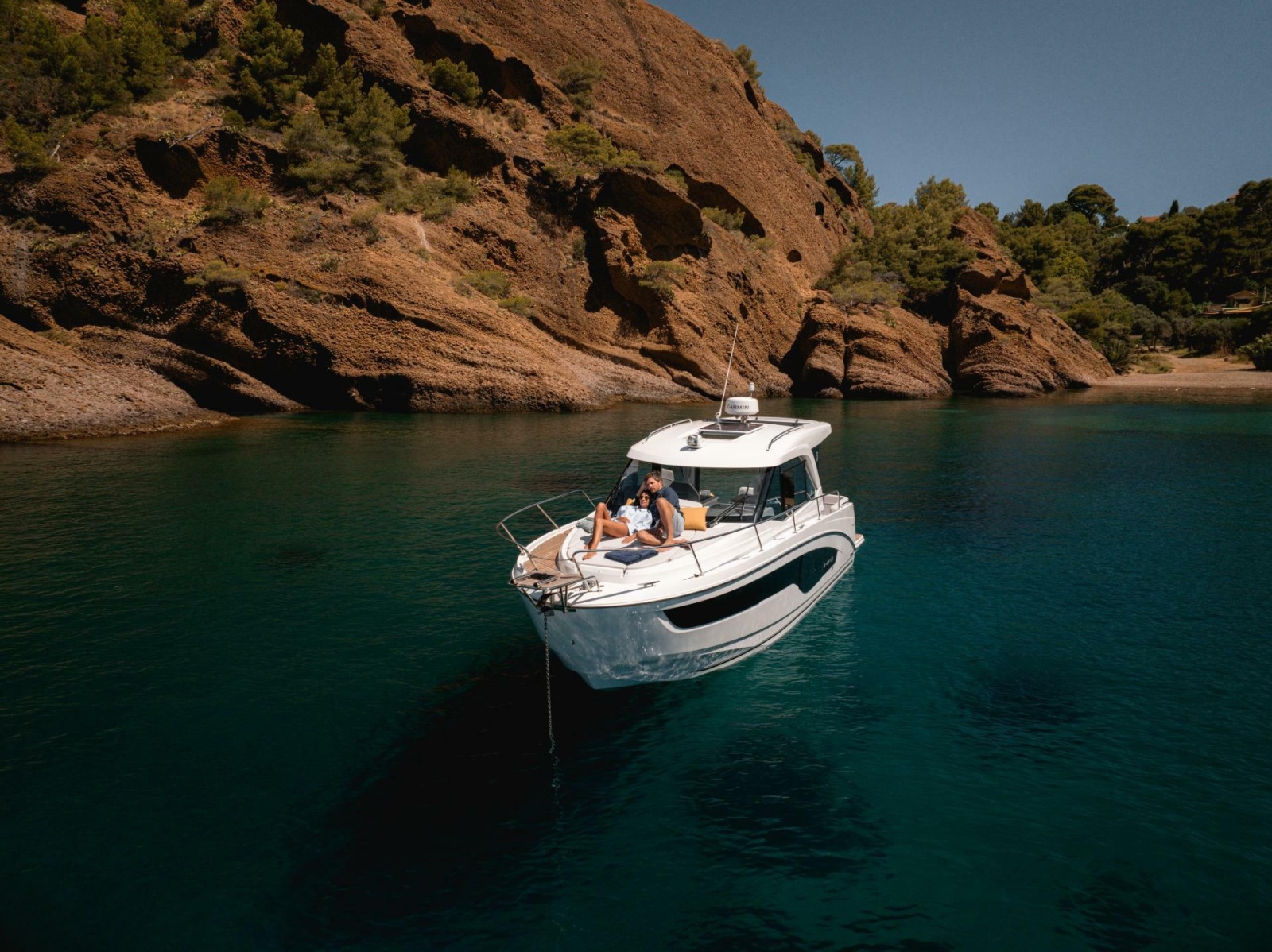 2027 Beneteau Antares 9
