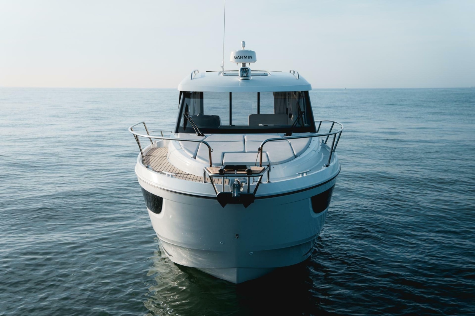 2027 Beneteau Antares 9