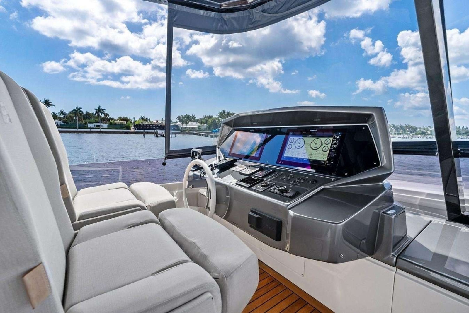 ALVEARE 78ft Ferretti Yachts Yacht For Sale