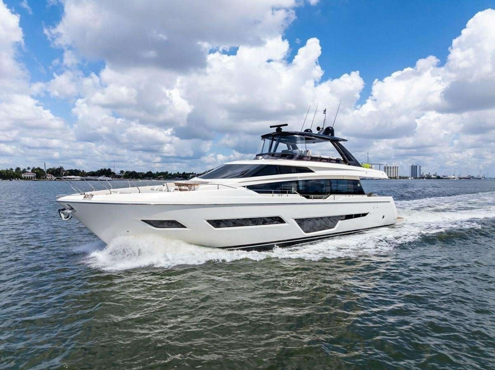 ALVEARE 78ft Ferretti Yachts Yacht For Sale