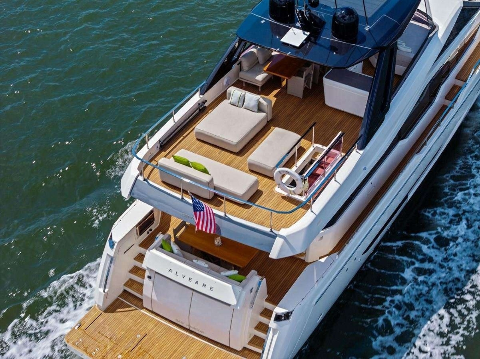 ALVEARE 78ft Ferretti Yachts Yacht For Sale