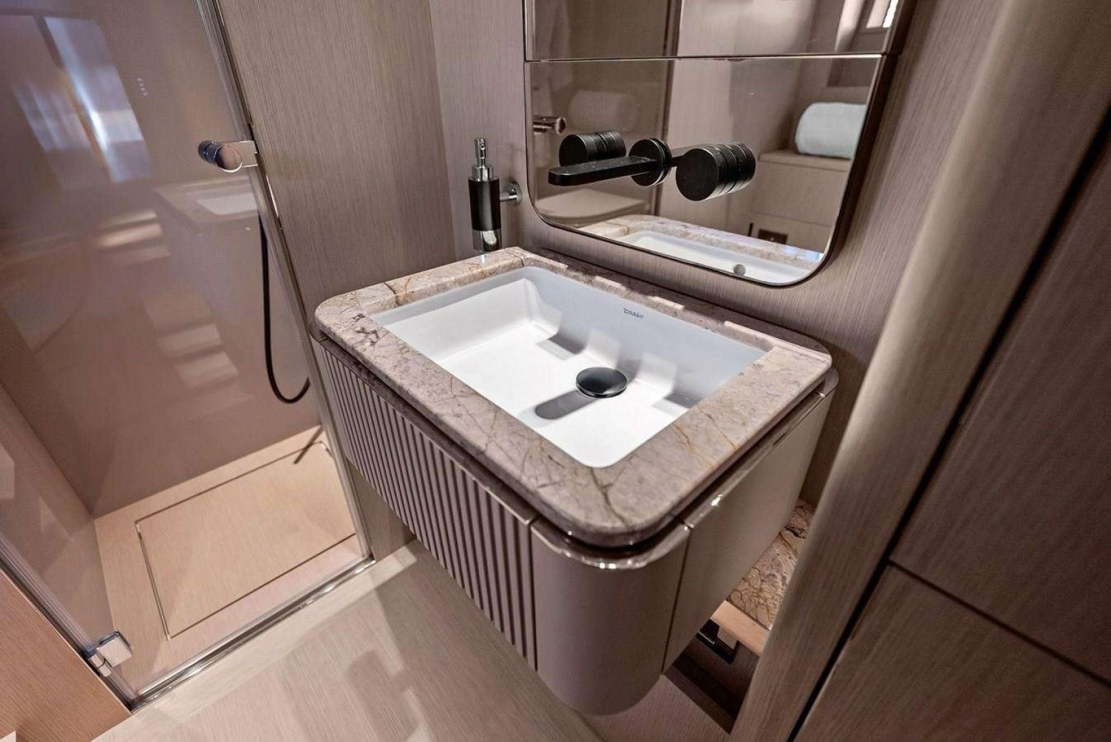 ALVEARE 78ft Ferretti Yachts Yacht For Sale