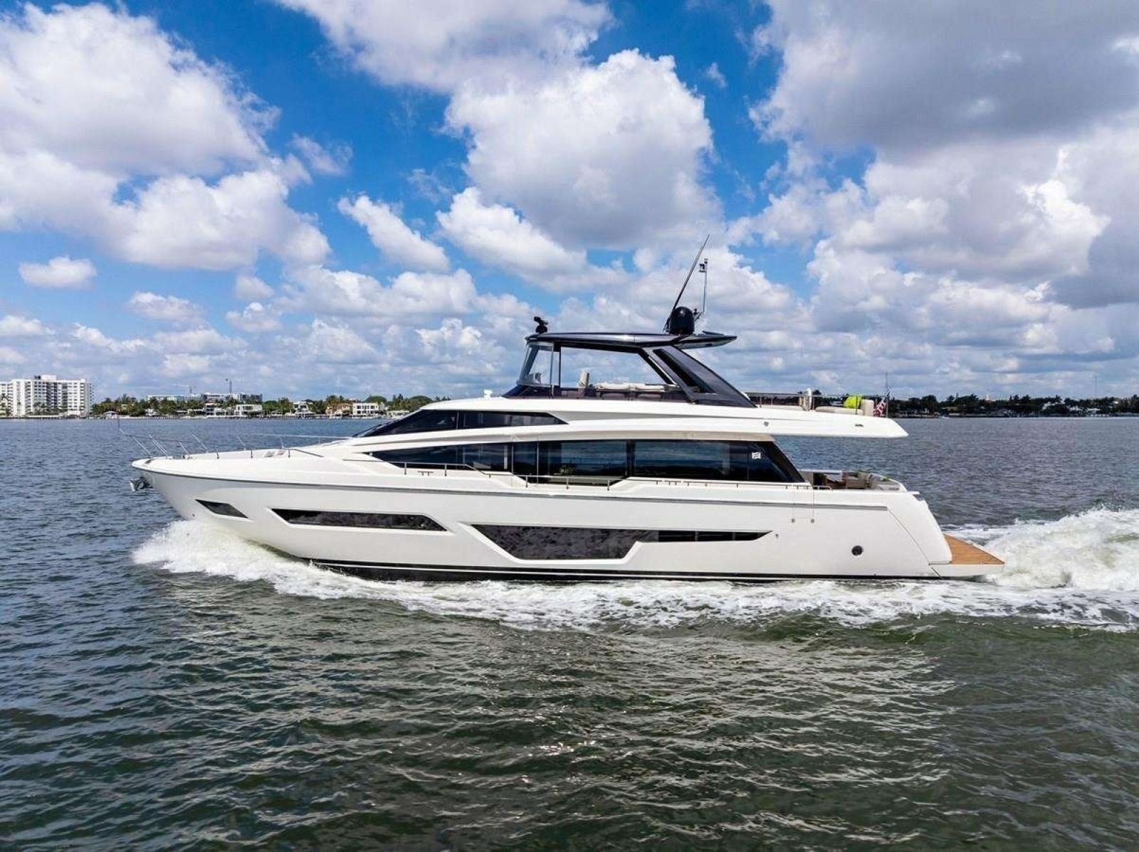 ALVEARE 78ft Ferretti Yachts Yacht For Sale