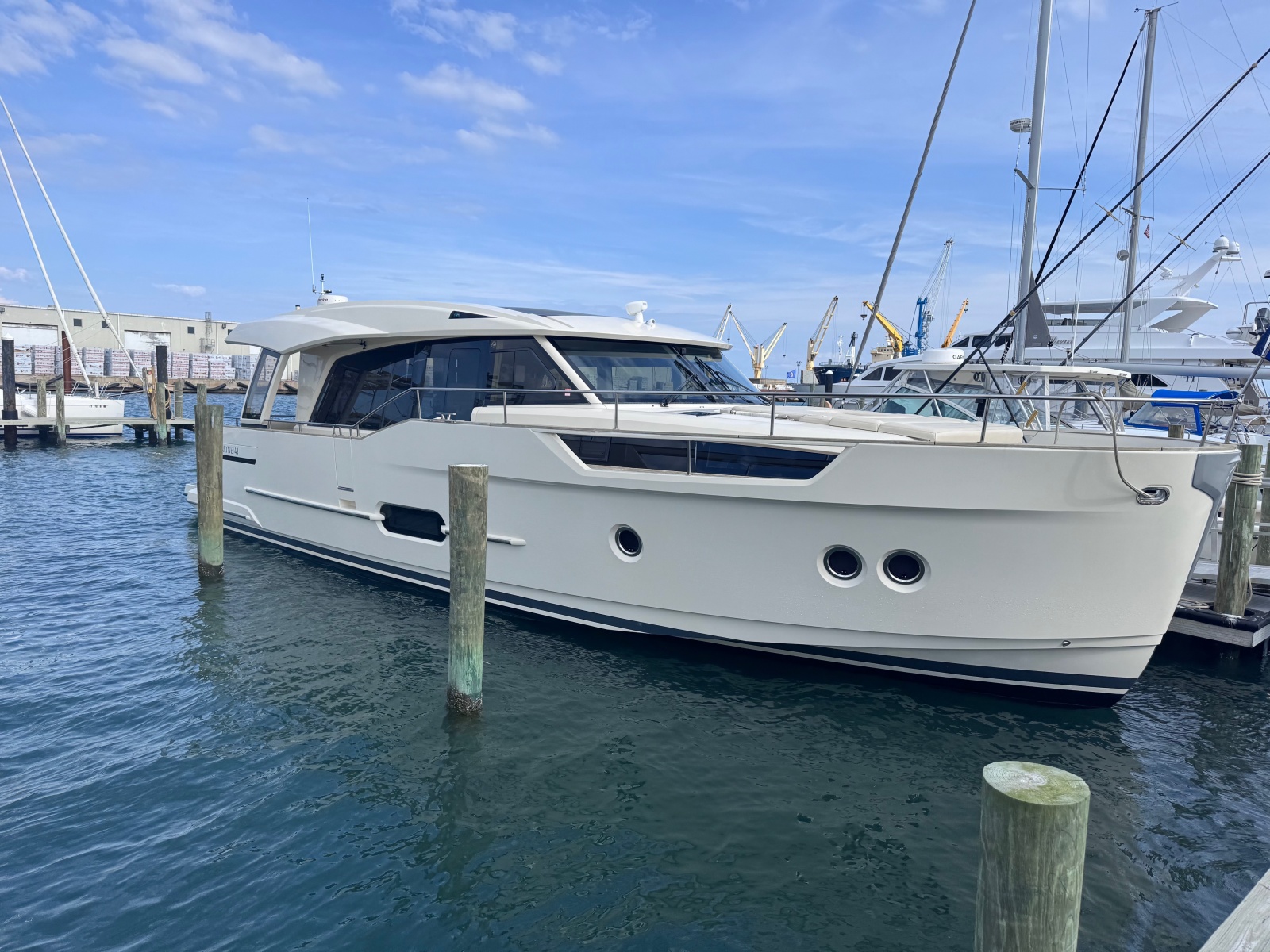 2019 Greenline 48 Coupe Hybrid