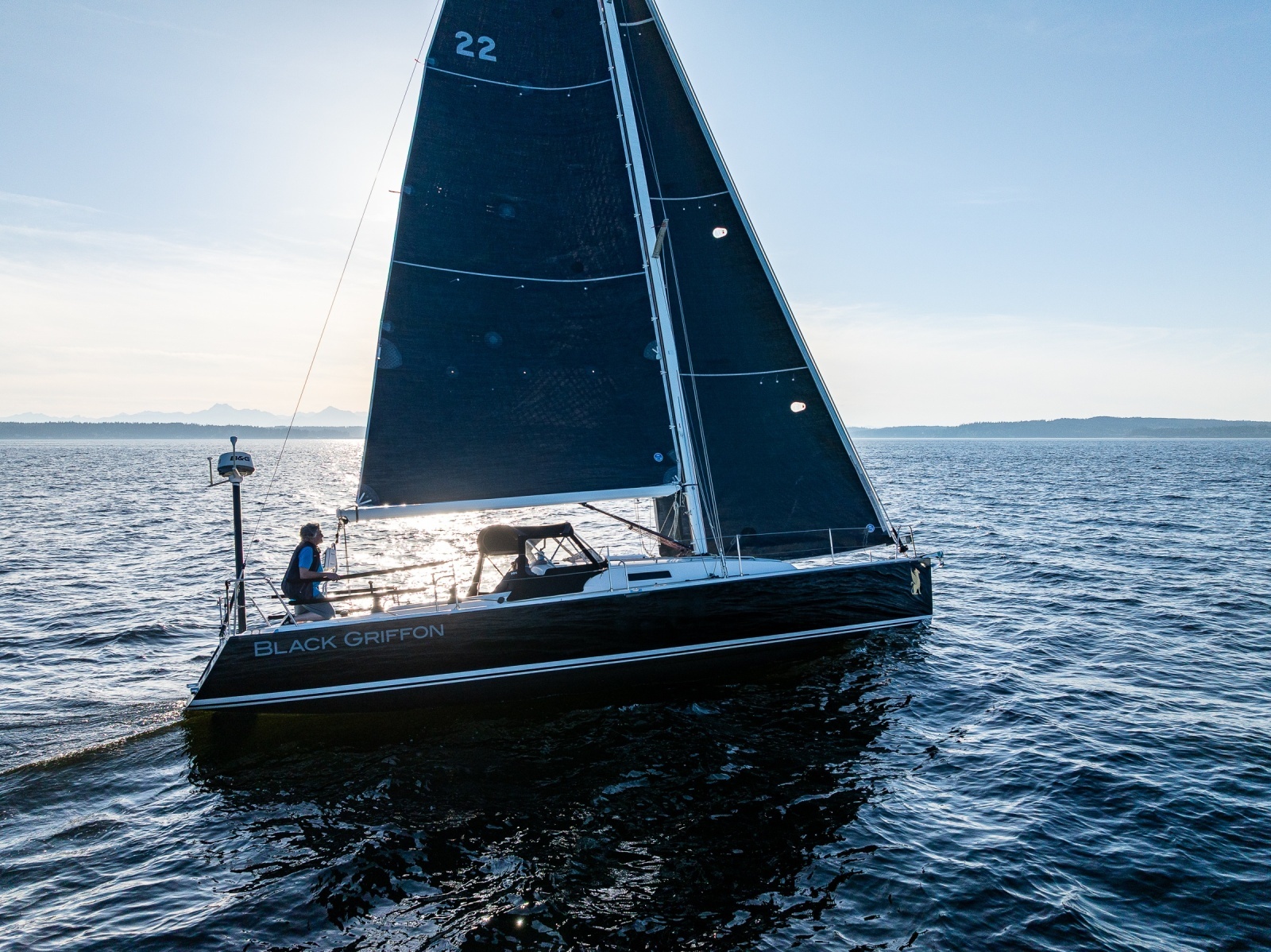 2007 J Boats 124