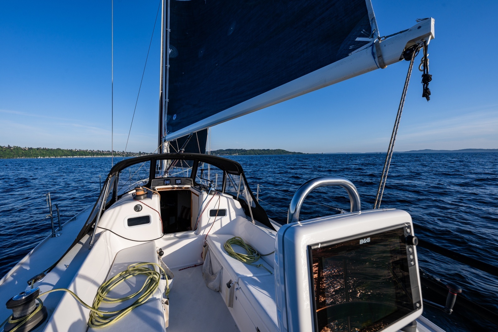 2007 J Boats 124