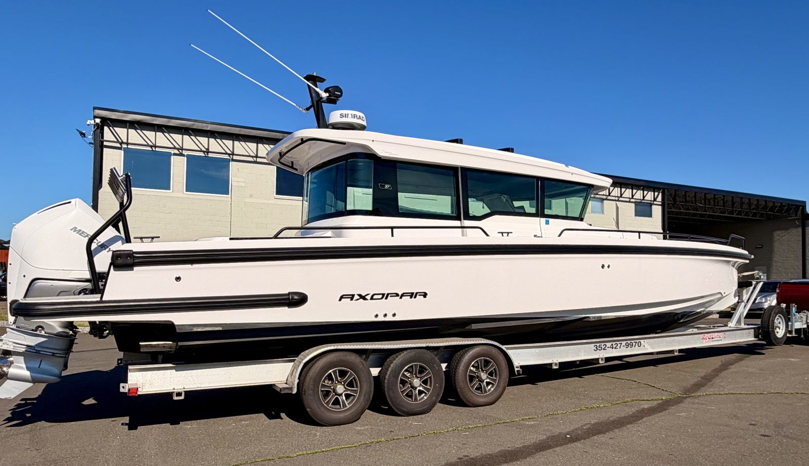 2021 Axopar 37 XC Cross Cabin