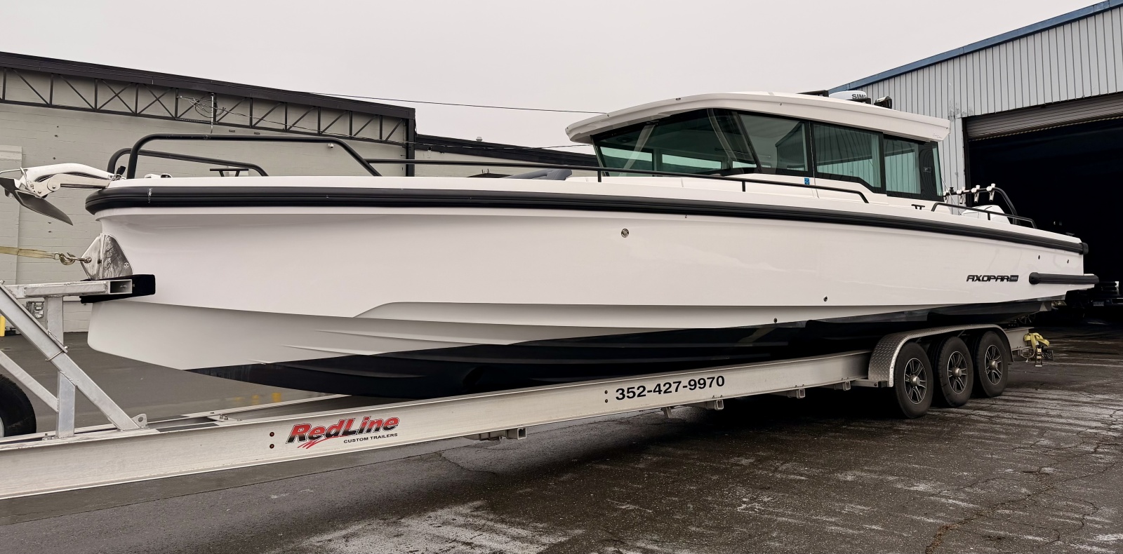 2021 Axopar 37 XC Cross Cabin