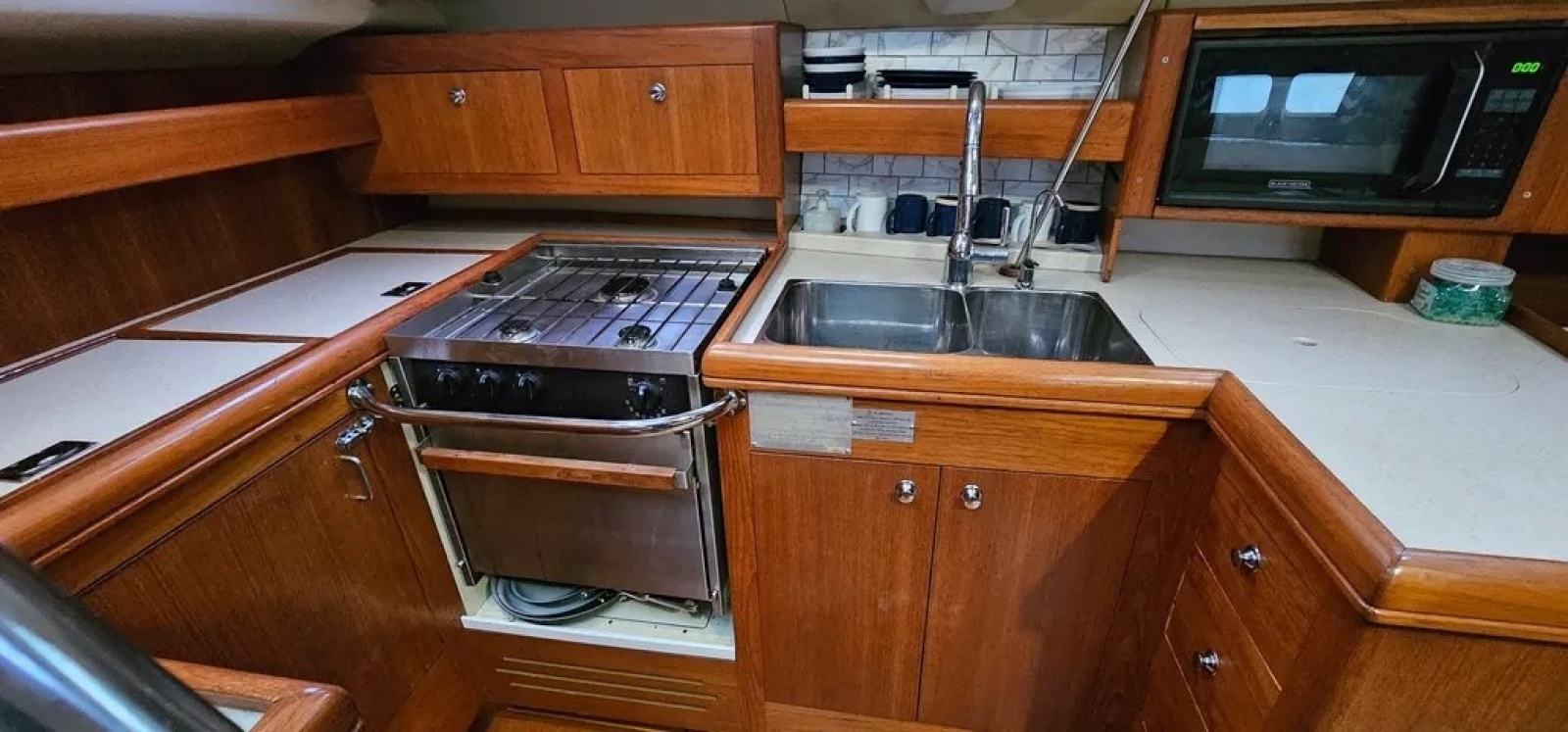 Teak Keel Ah 43ft Hunter Yacht For Sale