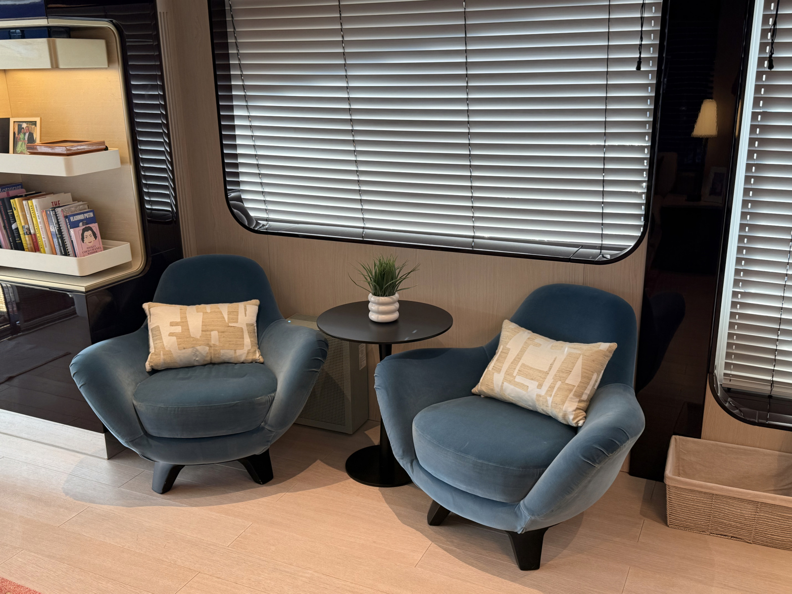 87' 2022 Azimut GRANDE 25M