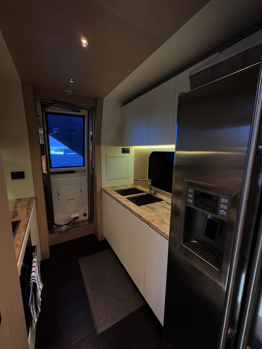 87' 2022 Azimut GRANDE 25M