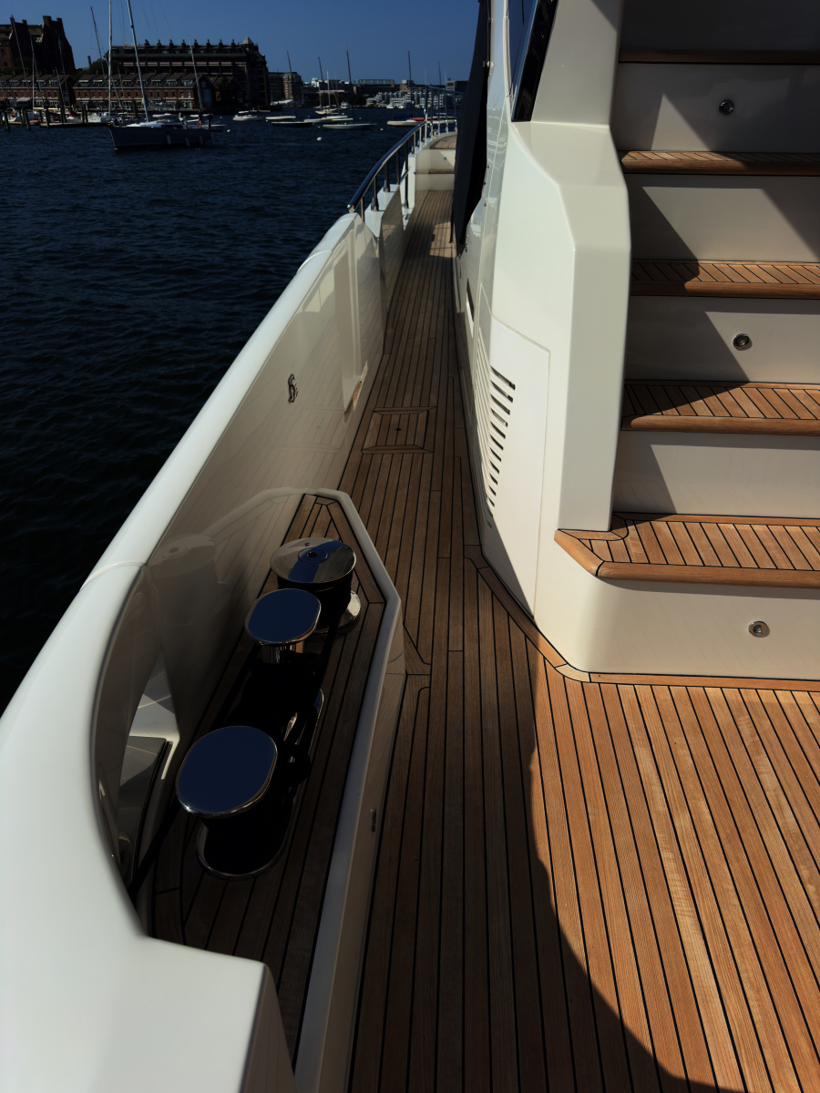 87' 2022 Azimut GRANDE 25M