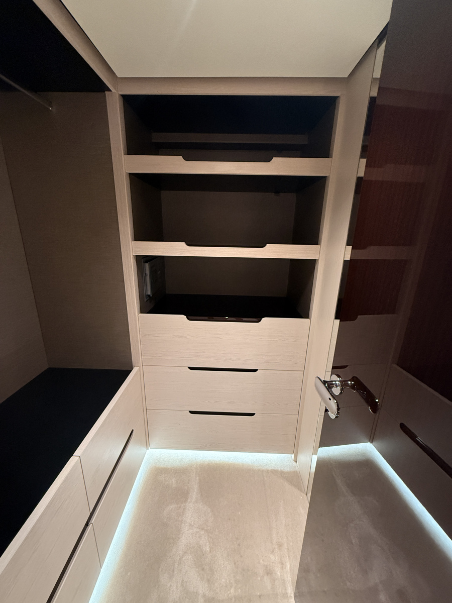 87' 2022 Azimut GRANDE 25M