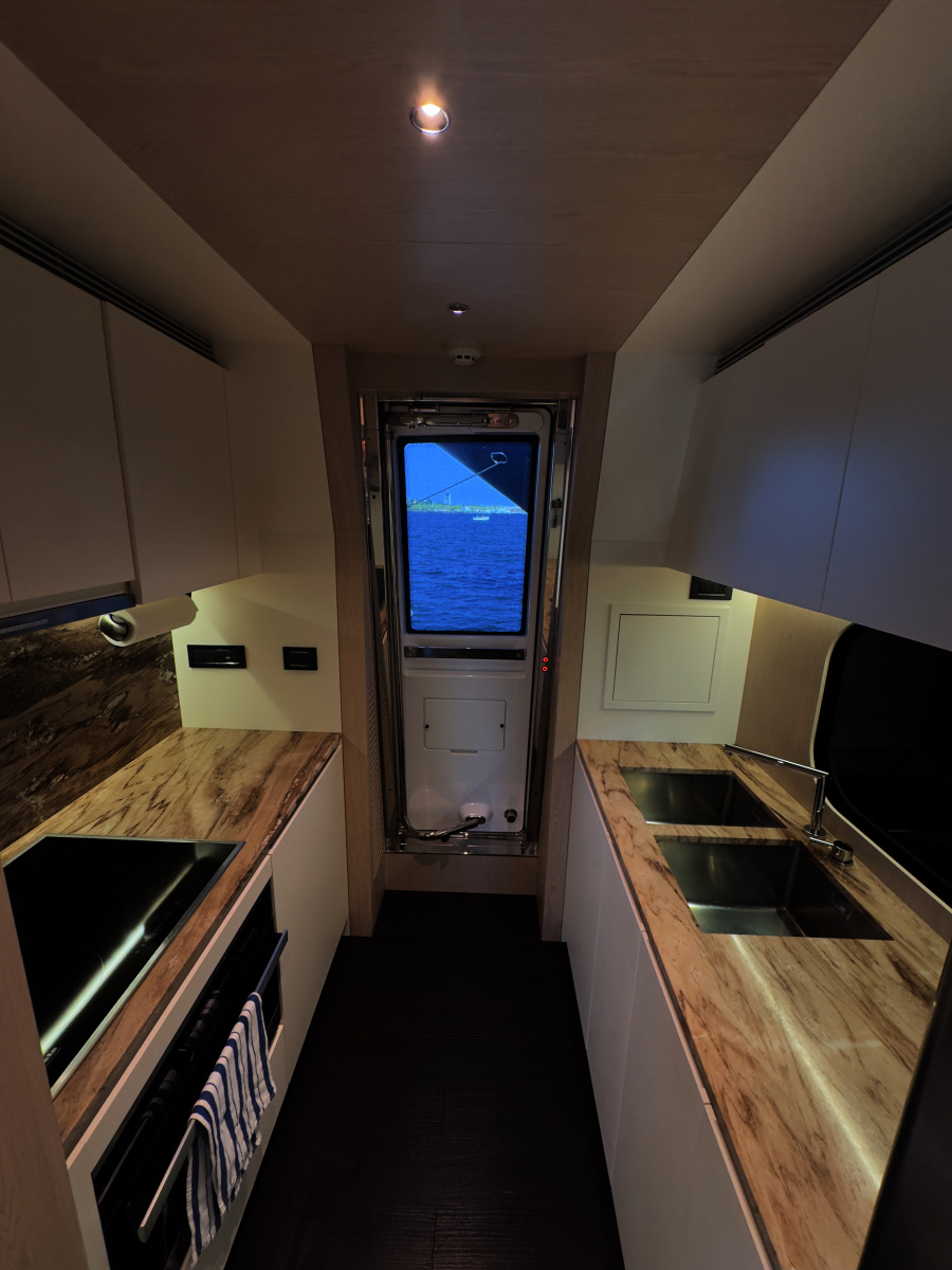 87' 2022 Azimut GRANDE 25M