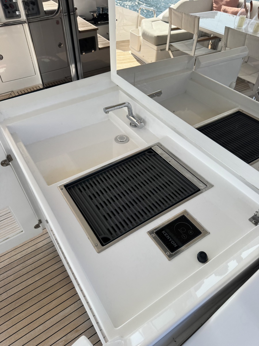 87' 2022 Azimut GRANDE 25M