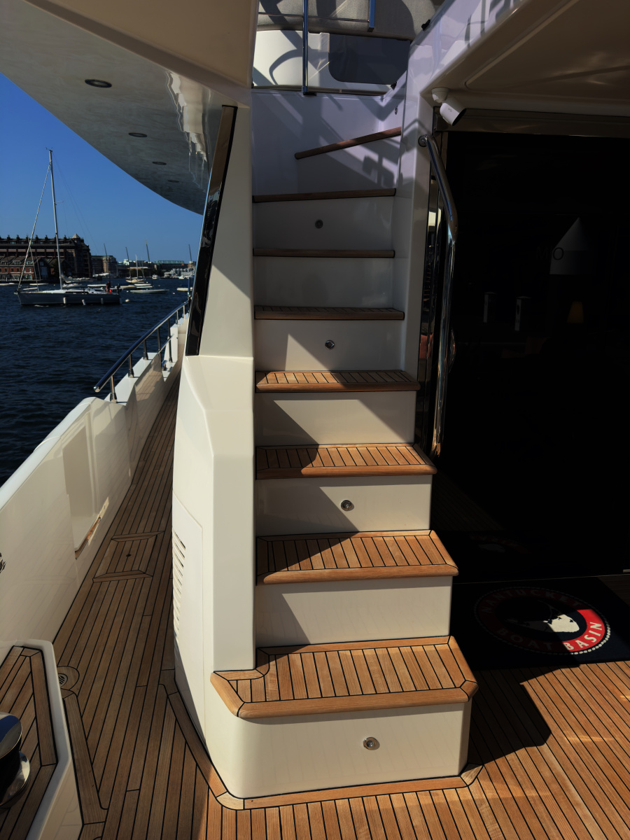 87' 2022 Azimut GRANDE 25M