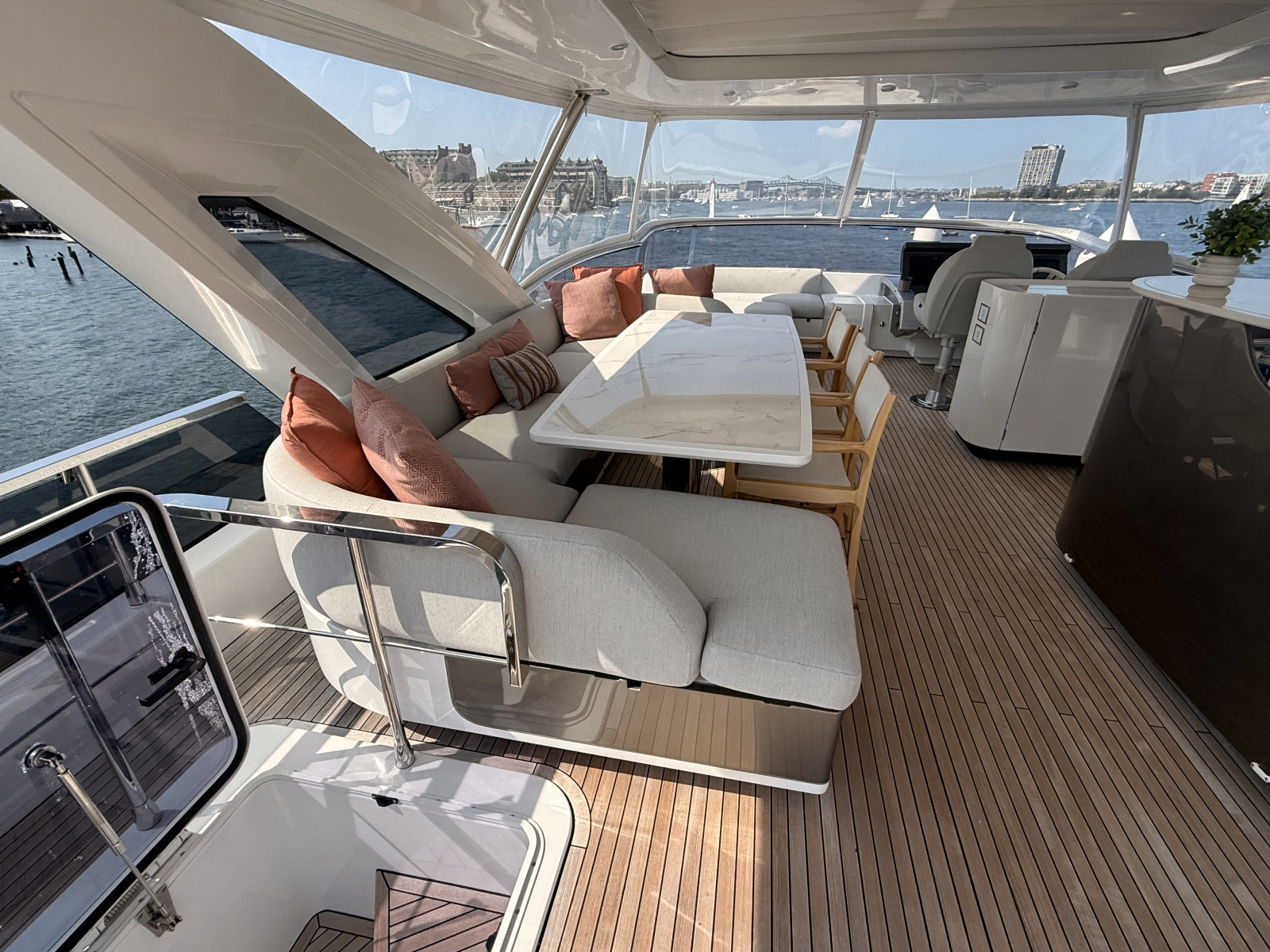 87' 2022 Azimut GRANDE 25M