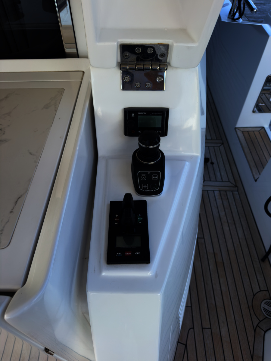 87' 2022 Azimut GRANDE 25M