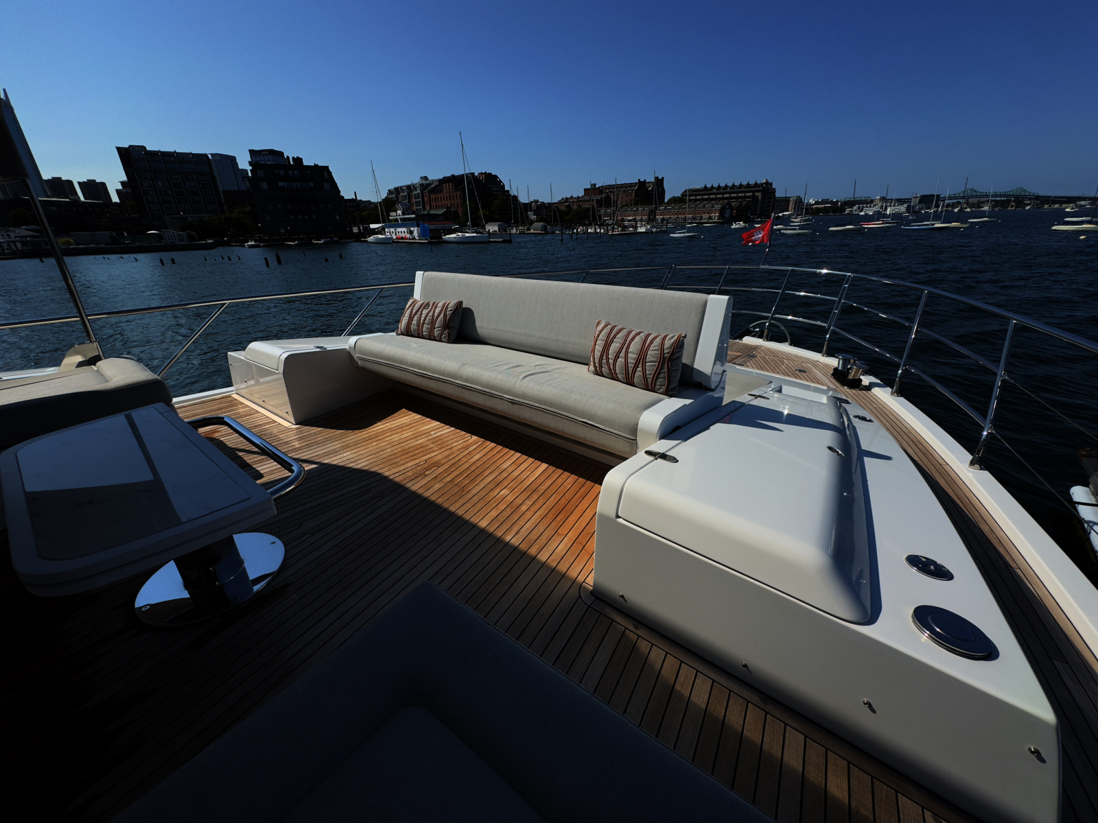87' 2022 Azimut GRANDE 25M