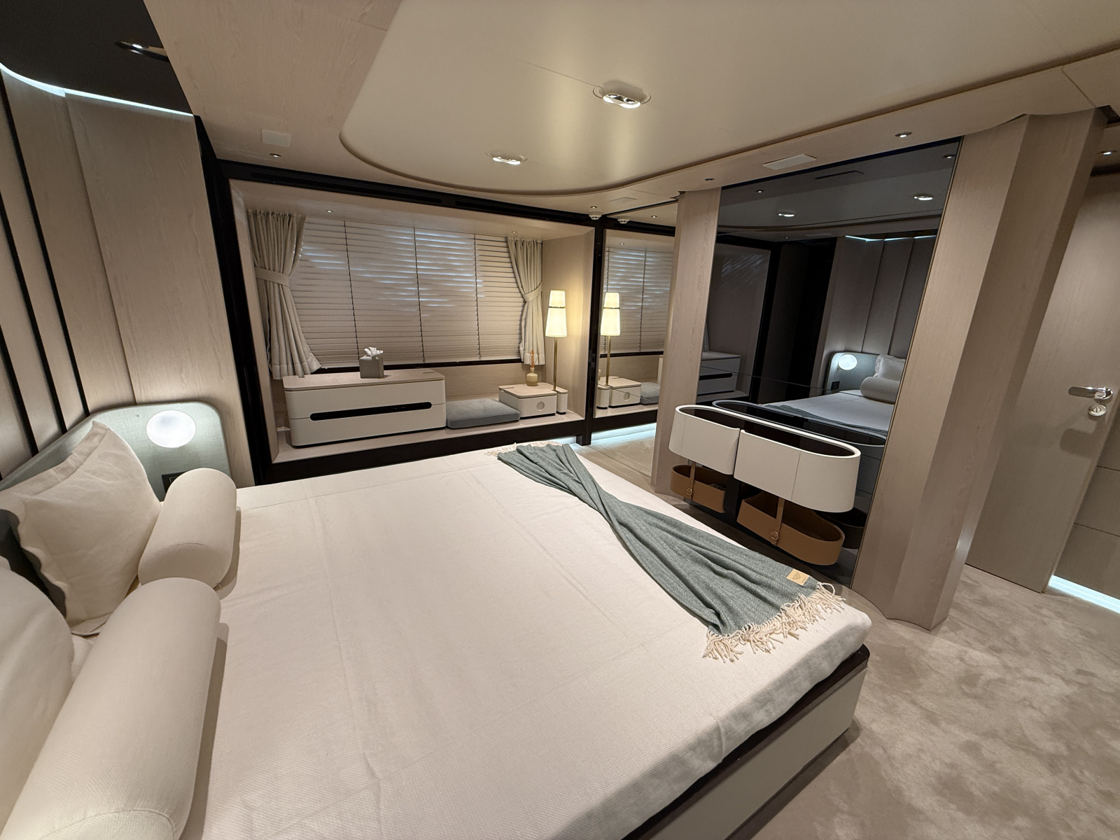 87' 2022 Azimut GRANDE 25M
