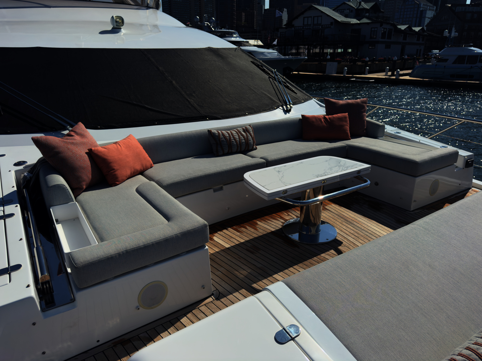 87' 2022 Azimut GRANDE 25M