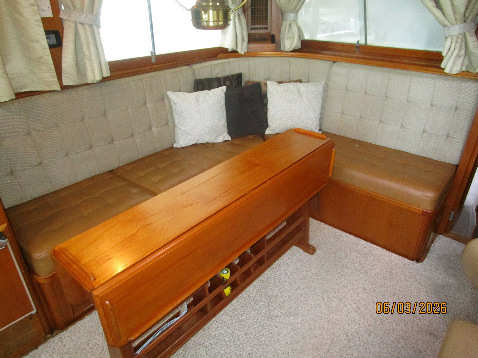 46' Grand Banks salon starboard seating