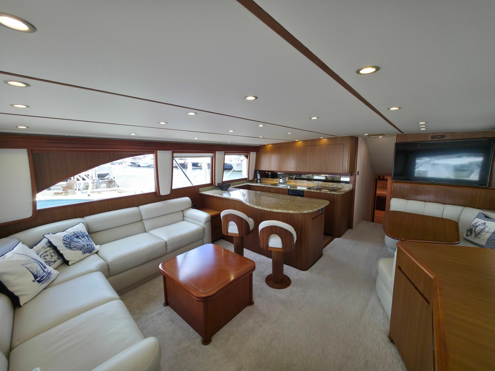 2010 Viking 64' Sportfish Convertible