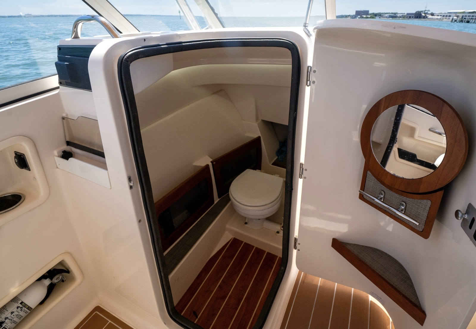 23ft Grady White Yacht For Sale