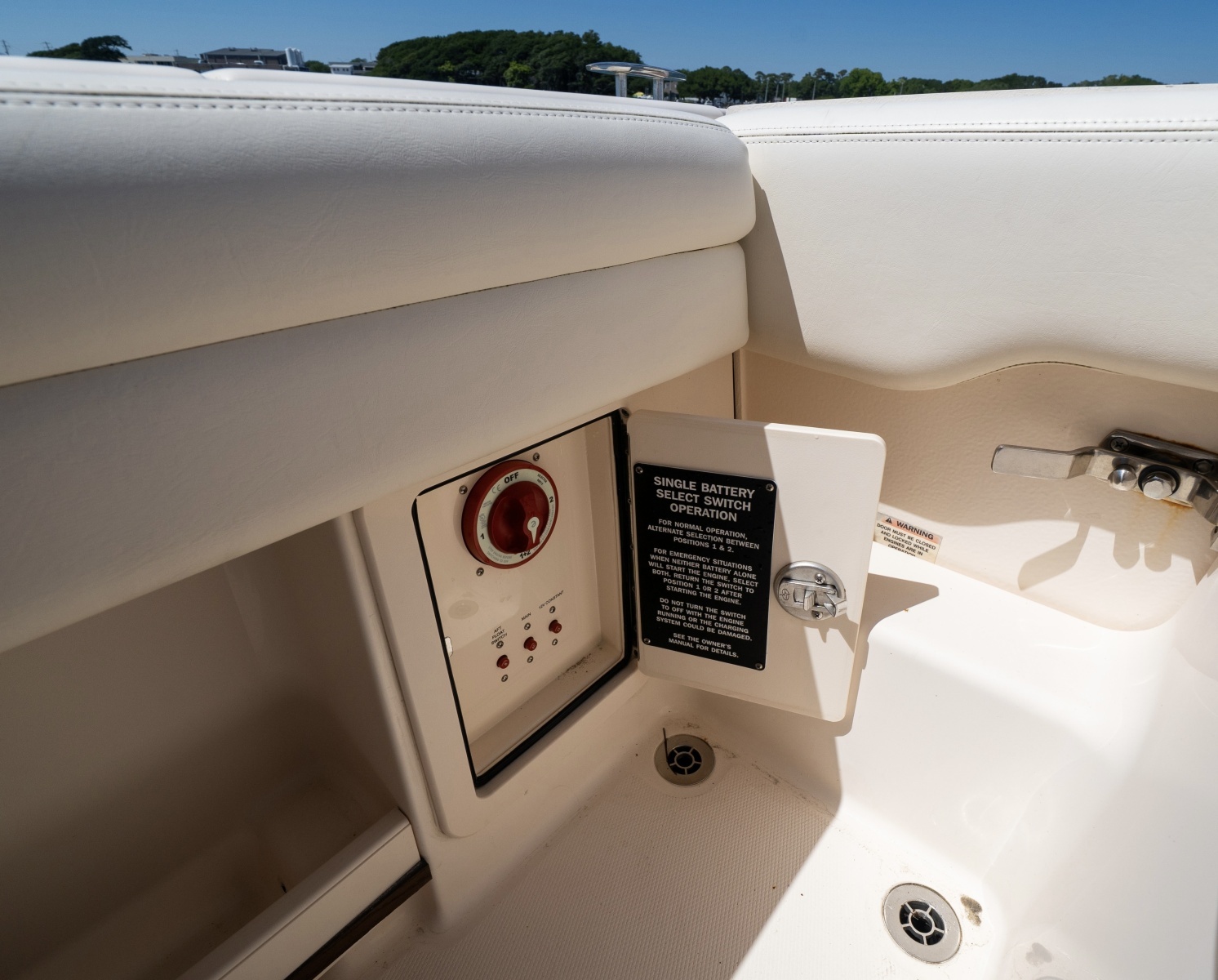 23ft Grady White Yacht For Sale