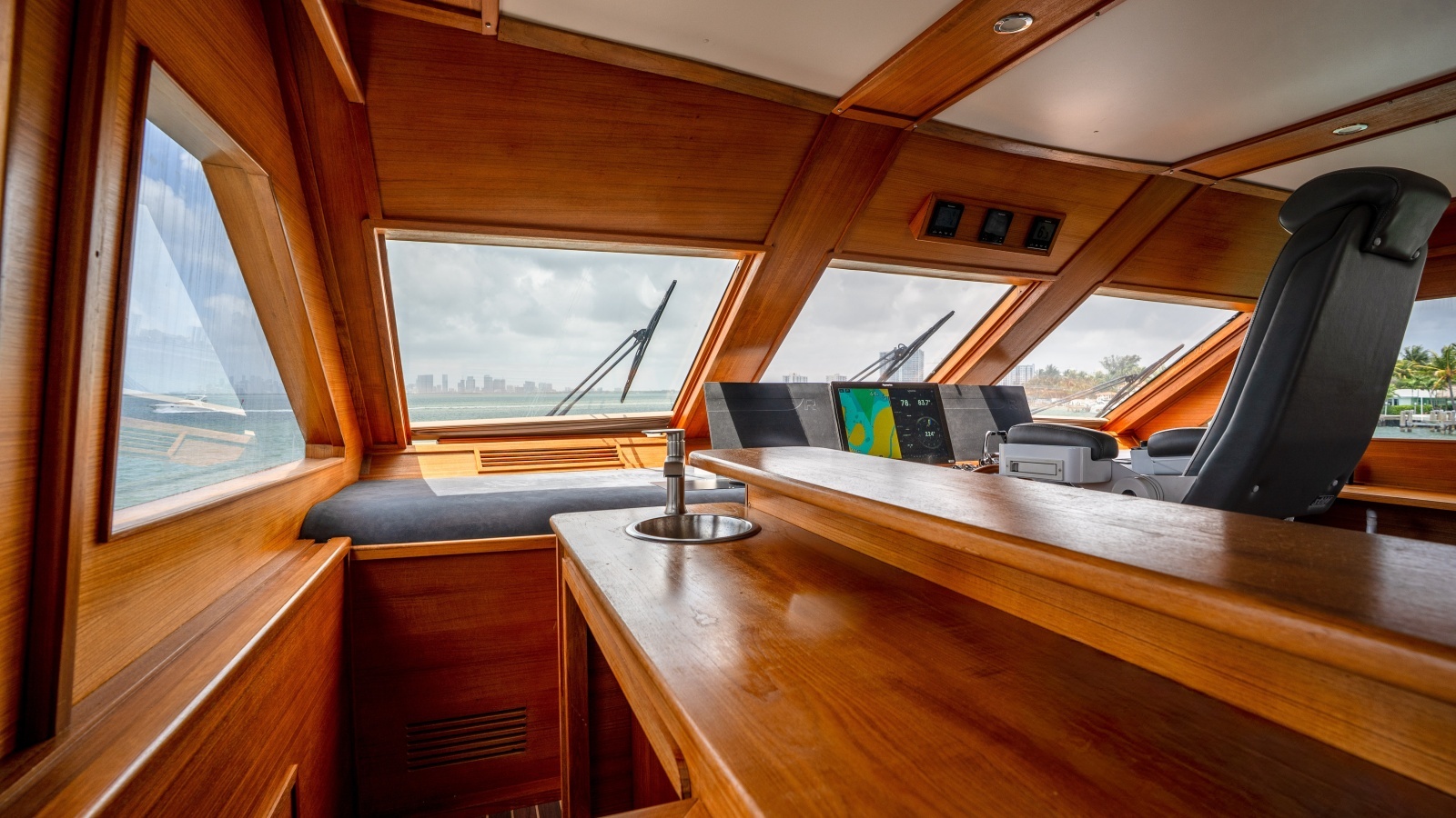 Ocean I 98ft Hargrave Yacht For Sale