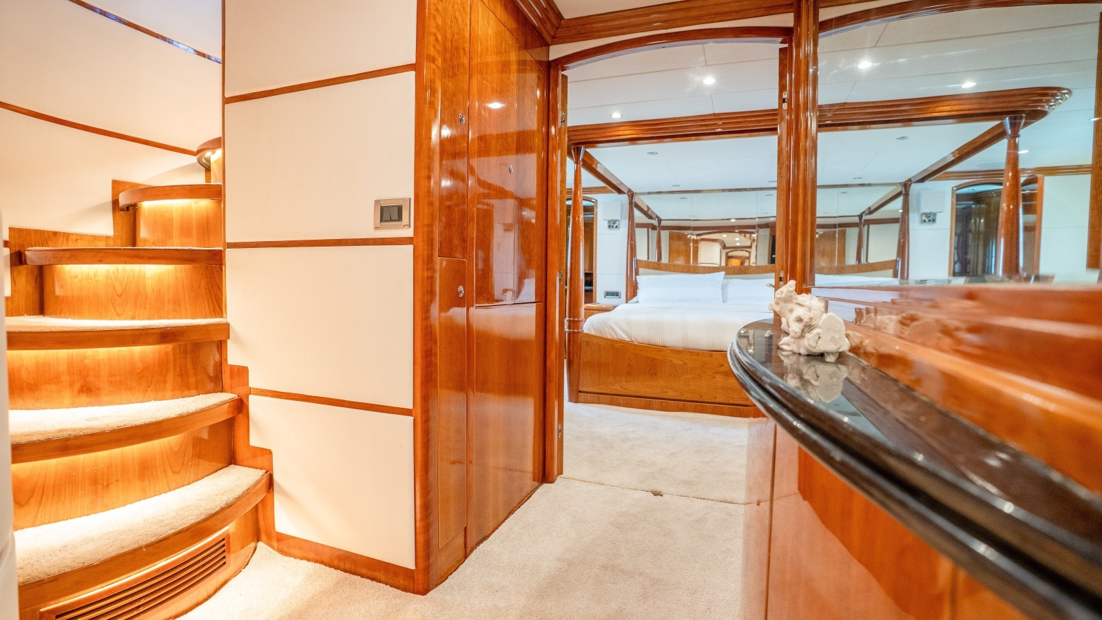 Ocean I 98ft Hargrave Yacht For Sale