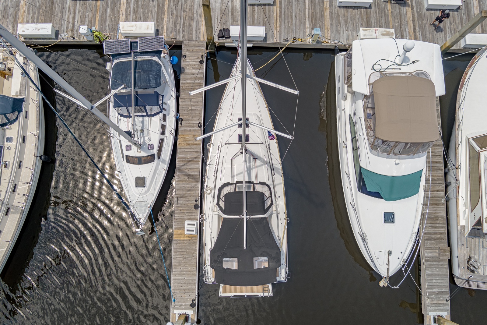 2023 Beneteau 38.1