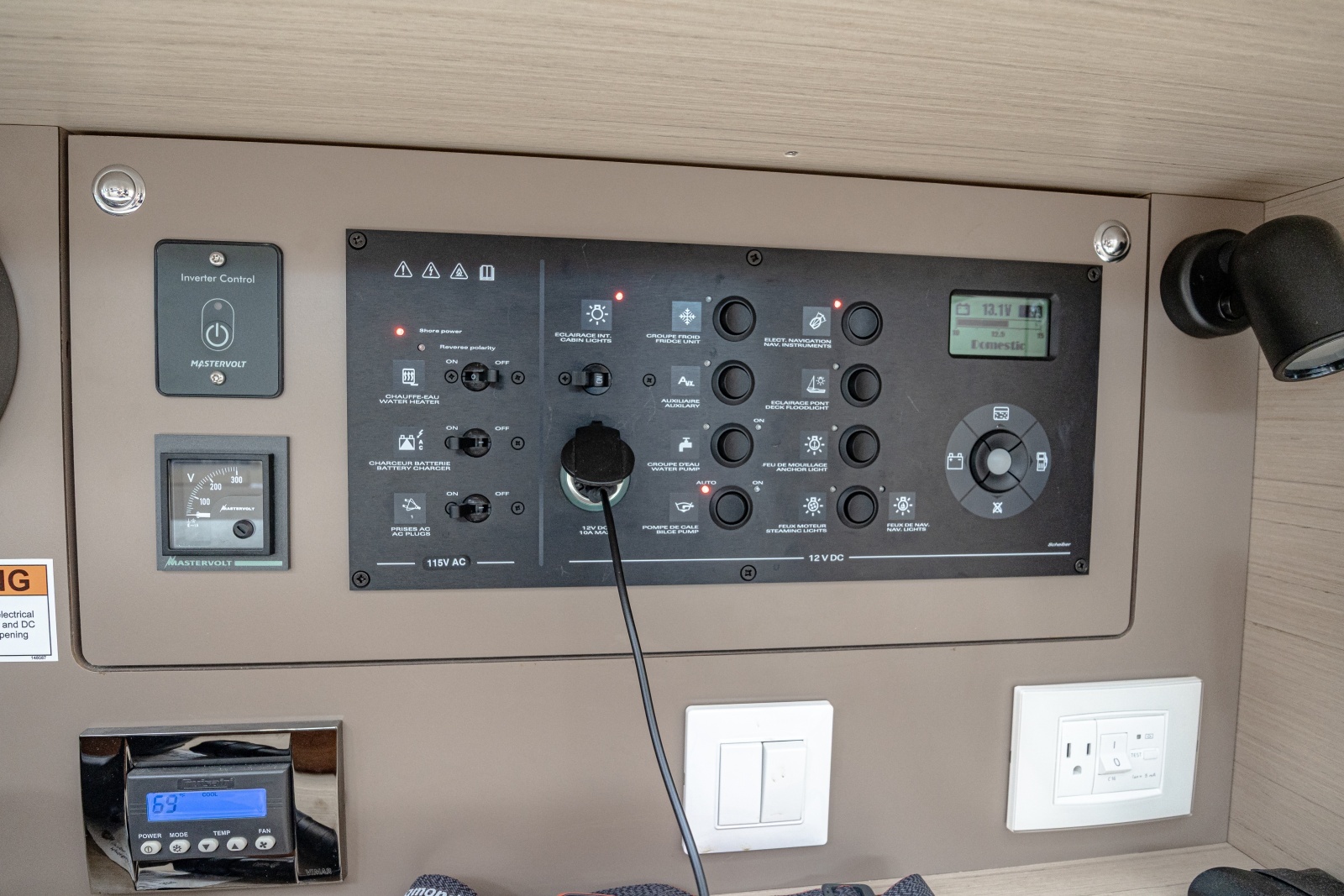 2023 Beneteau 38.1