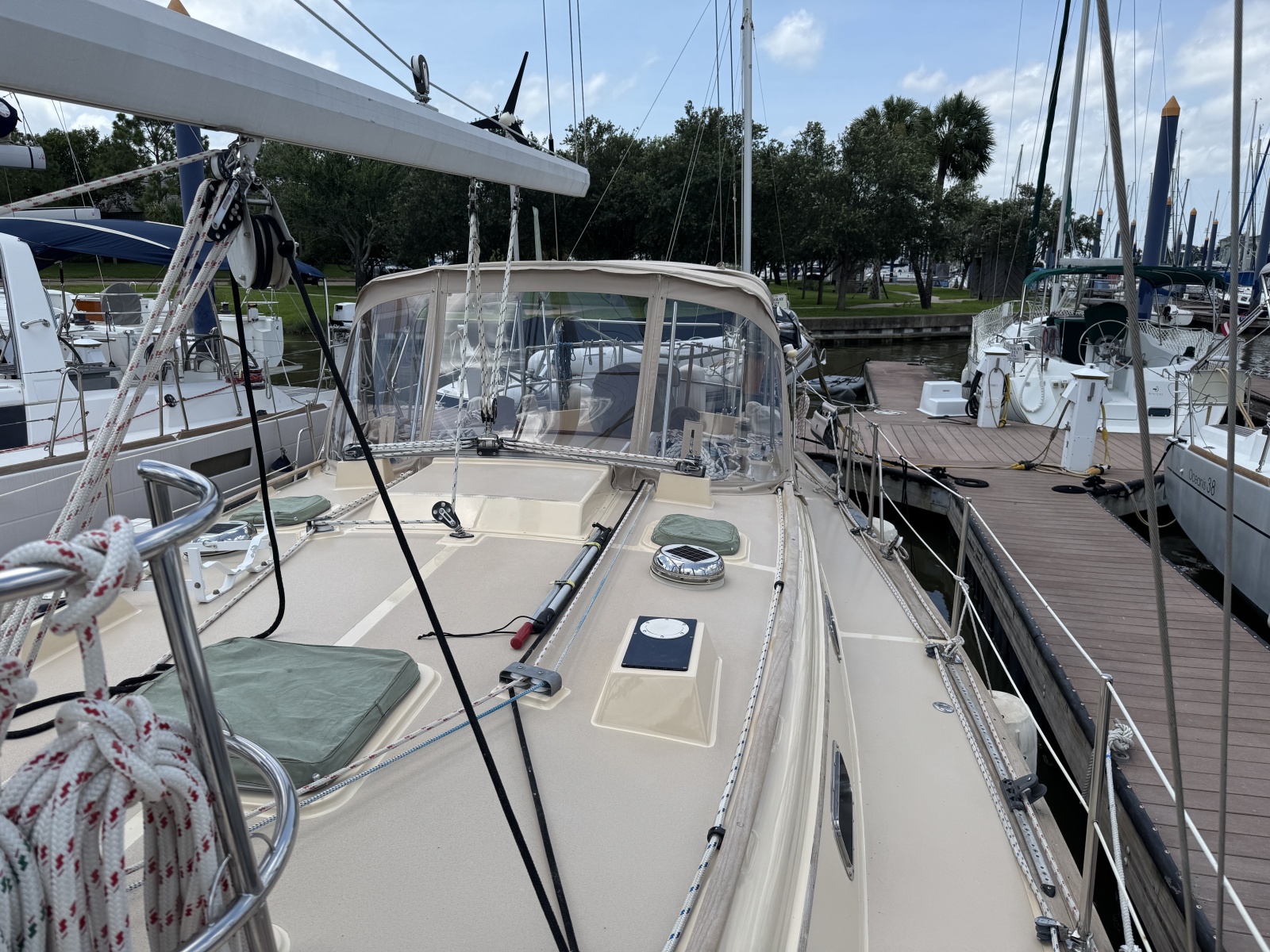 Pelicano Yacht Photos Pics 