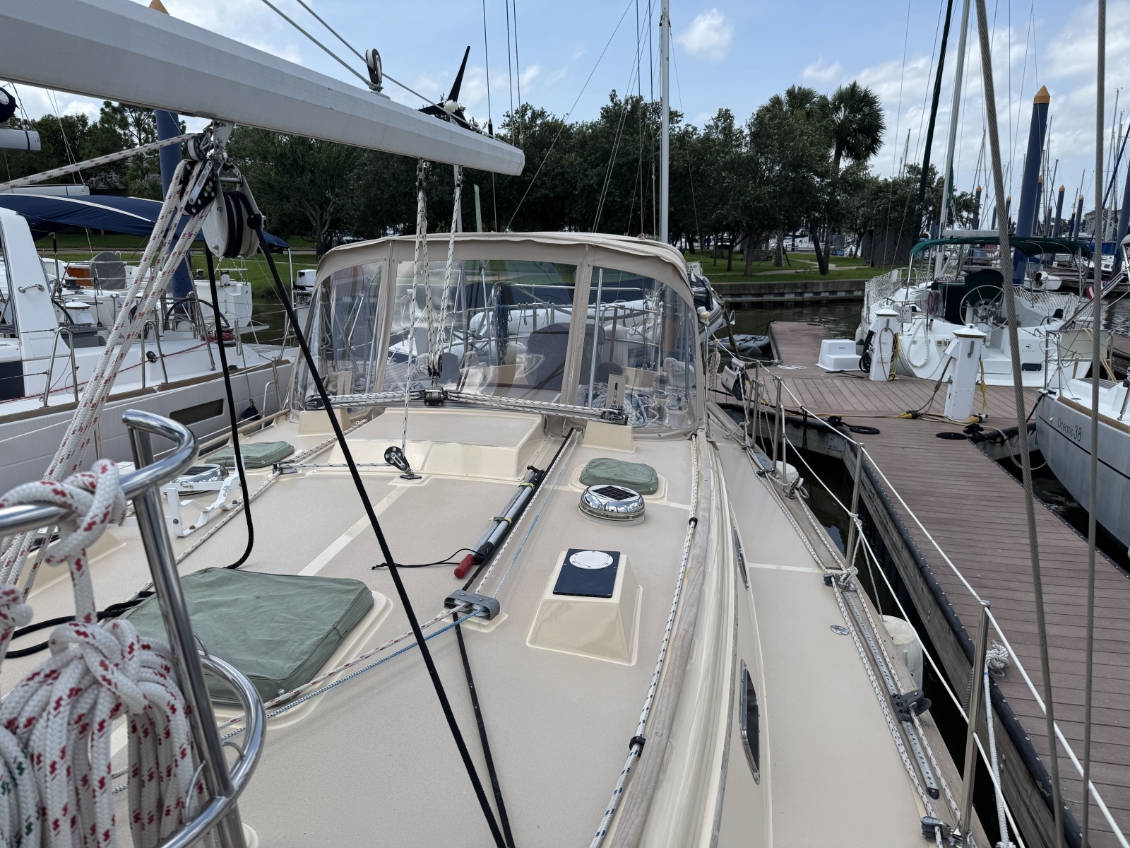 1992 Island Packet 44