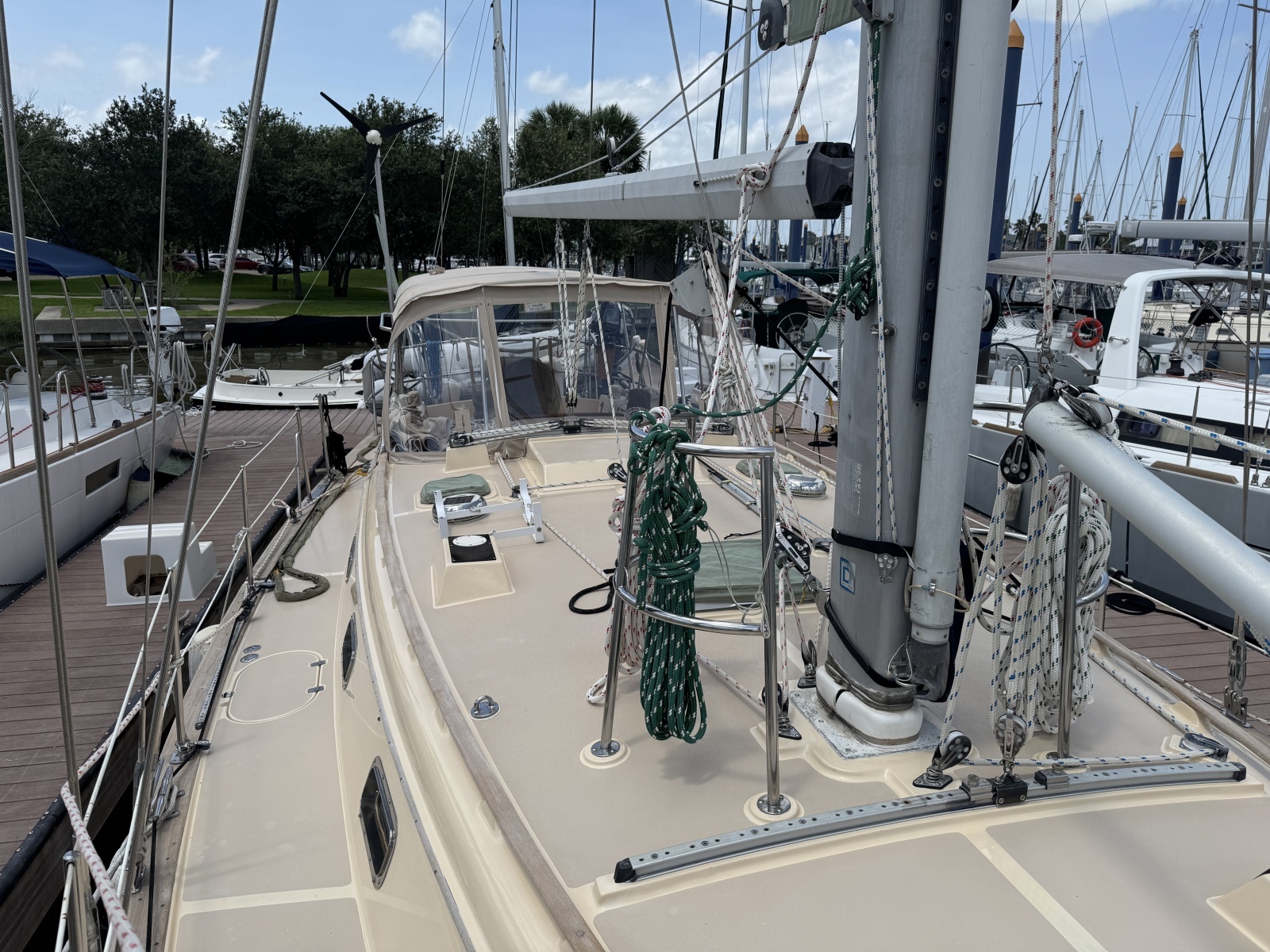 1992 Island Packet 44