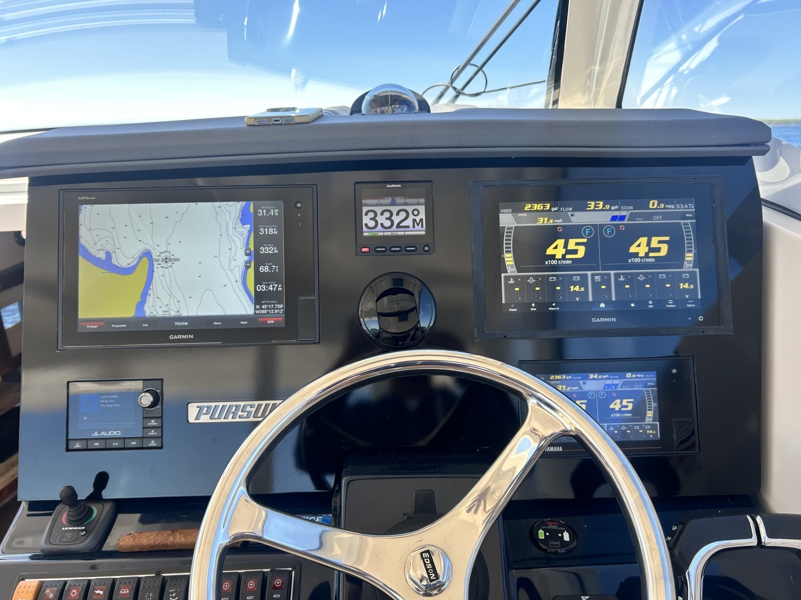 35ft Pursuit Yacht For Sale