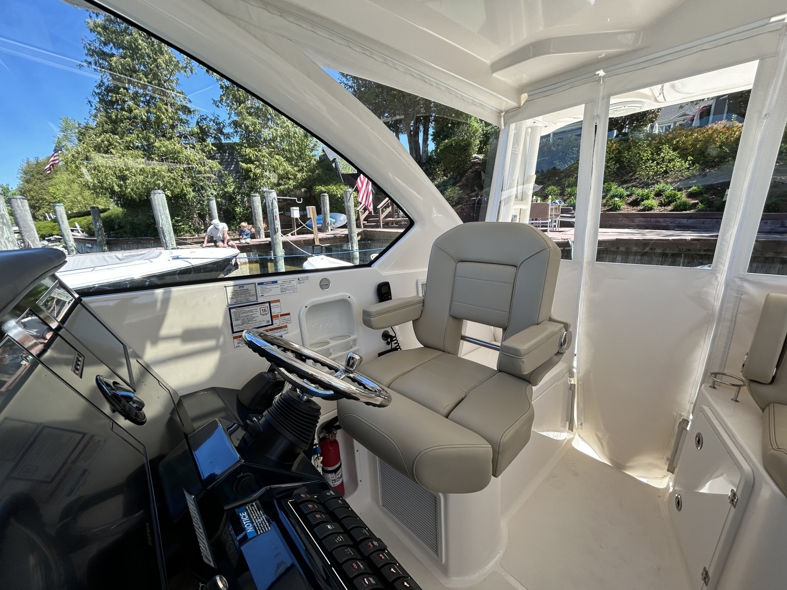 2018 Pursuit OS 355 Offshore