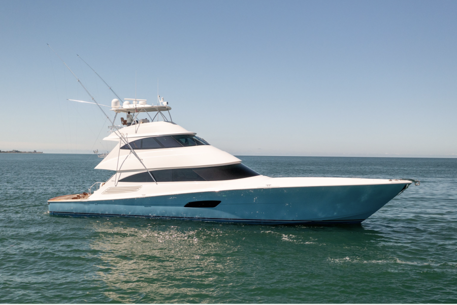 92' 2020 Viking 92 Skybridge
