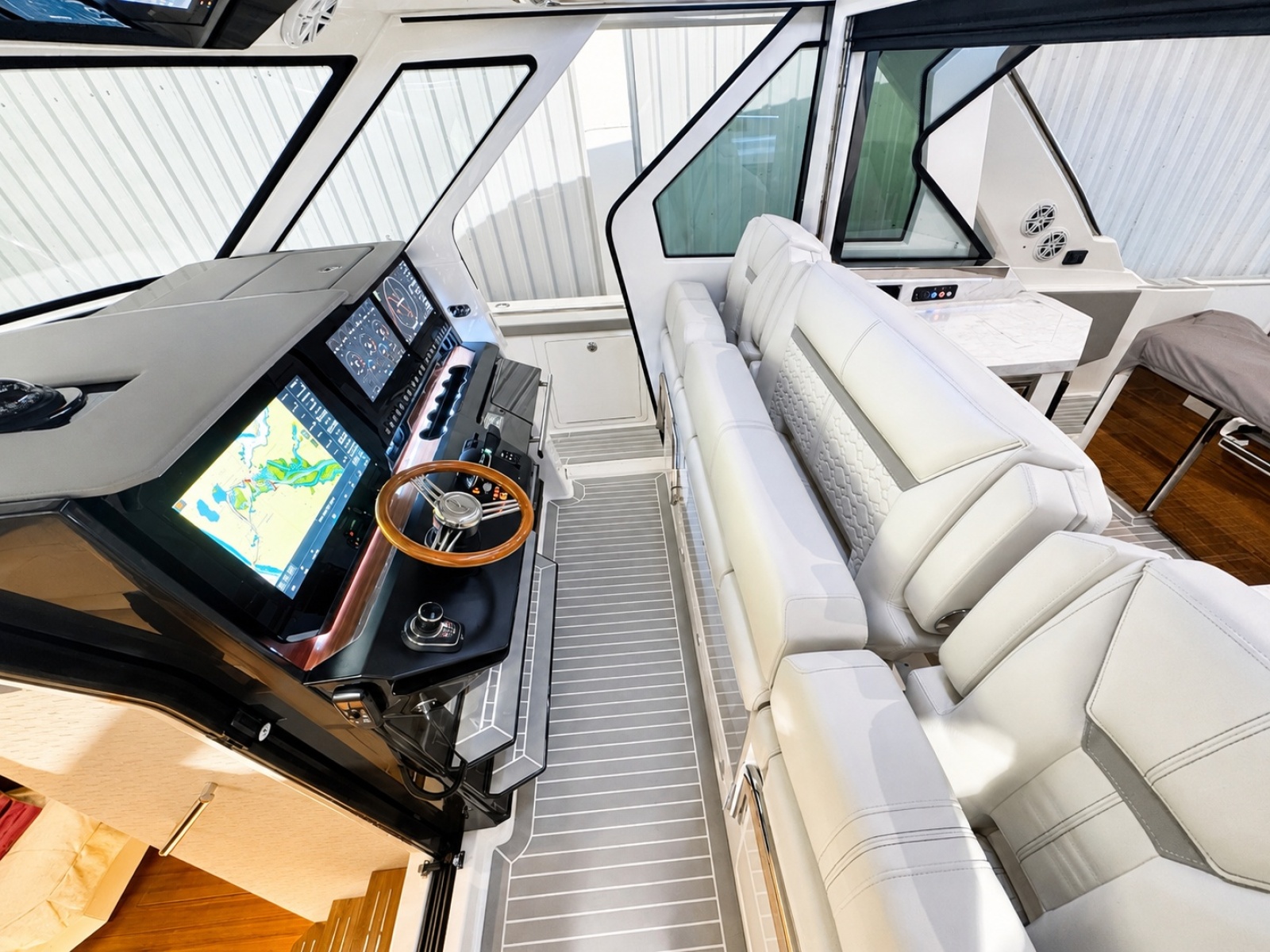 2023 Tiara Yachts 48 LS