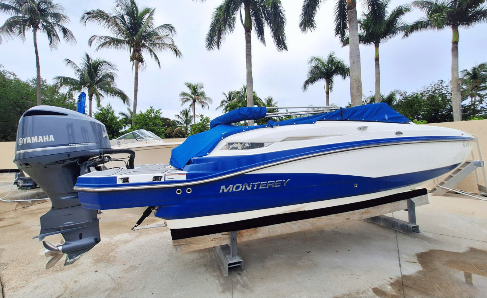 24ft Monterey Yacht For Sale