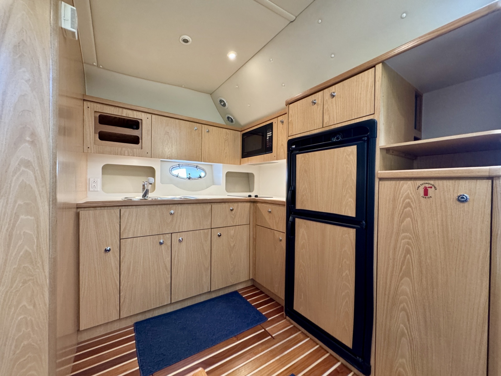 1999 Tiara Yachts 4100 Open