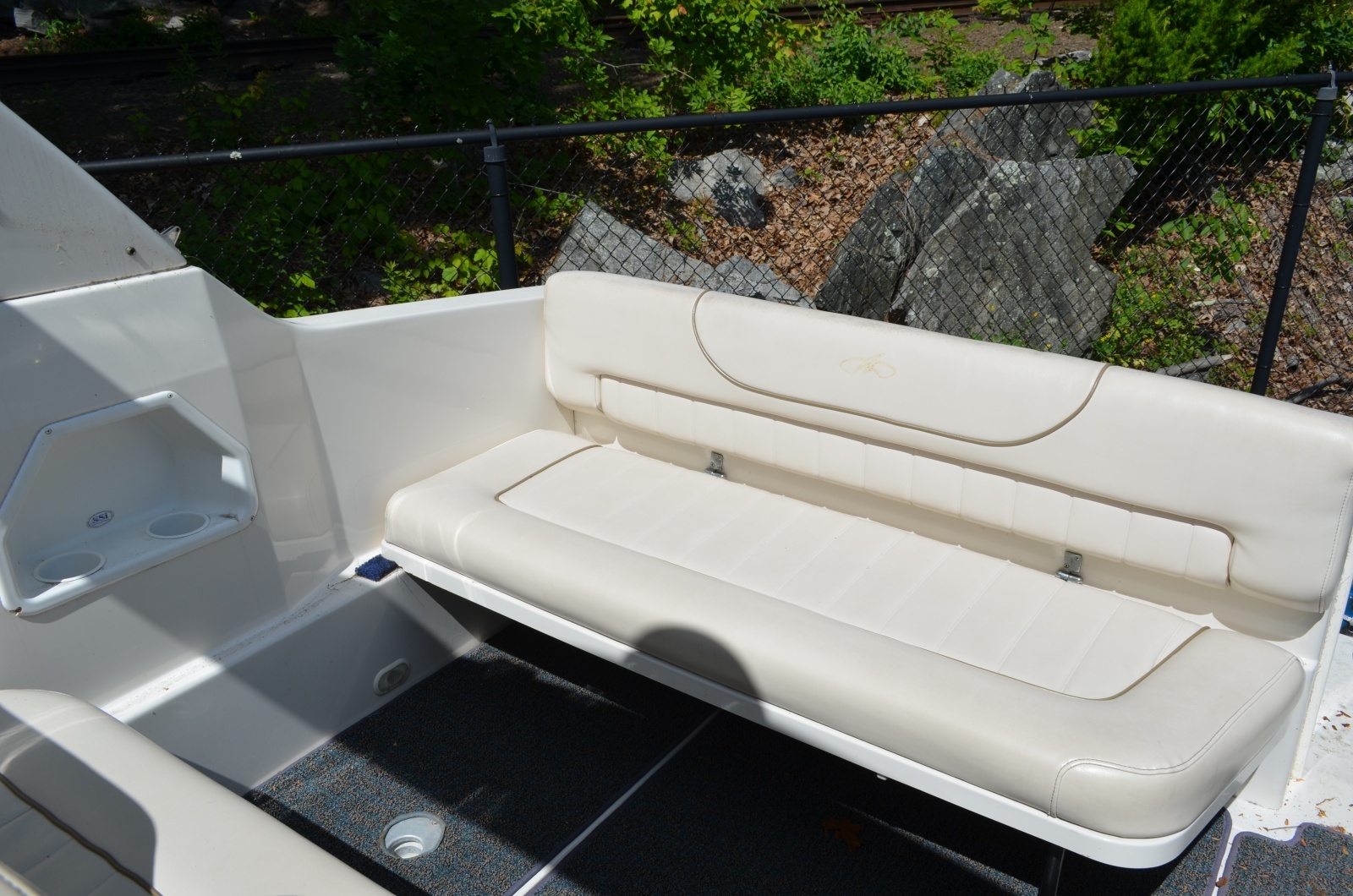 28ft Monterey Yacht For Sale