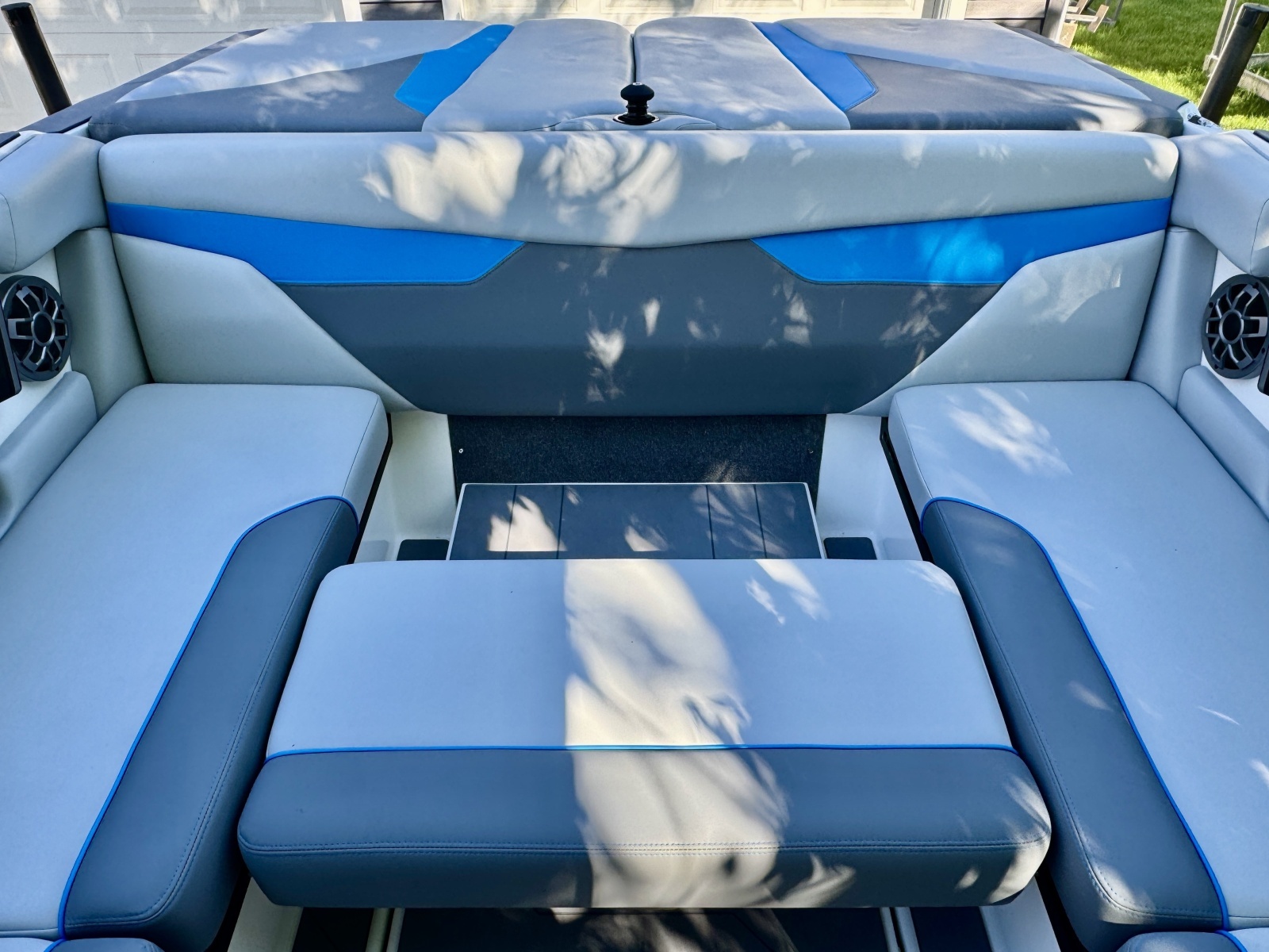24ft Axis Yacht For Sale
