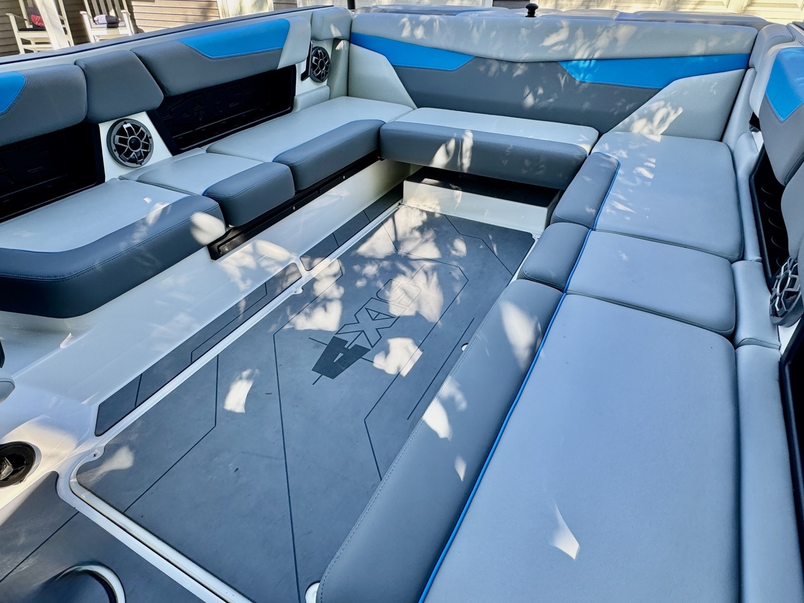 24ft Axis Yacht For Sale