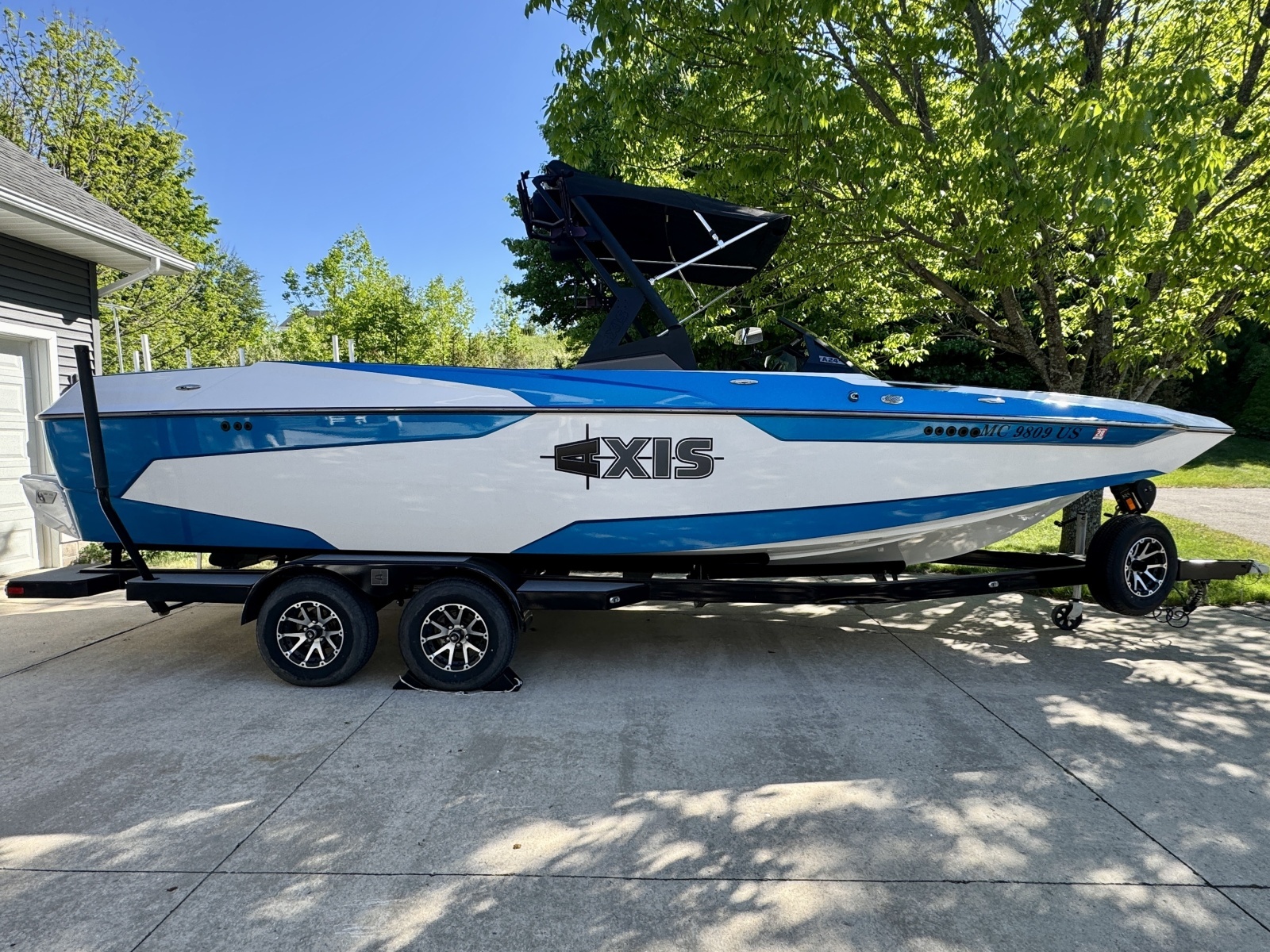 24ft Axis Yacht For Sale